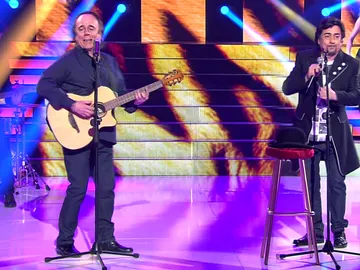 Juan Muñoz supera su reto interpretando a Serrat y Sabina Juan Muñoz supera su reto interpretando a Serrat y Sabina