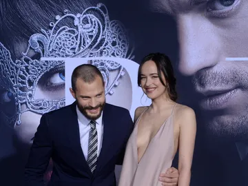 Jamie Dornan y Dakota Johnson en la premiere de 'Cincuenta sombras más oscuras' Jamie Dornan y Dakota Johnson en la premiere de 'Cincuenta sombras más oscuras'