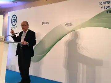 Cristóbal Montoro durante su intervención Cristóbal Montoro durante su intervención