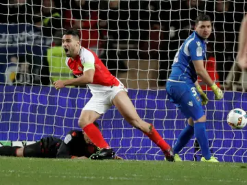 Falcao le marca un gol al Niza Falcao le marca un gol al Niza