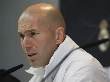 Zinedine Zidane, en rueda de prensa Zinedine Zidane, en rueda de prensa