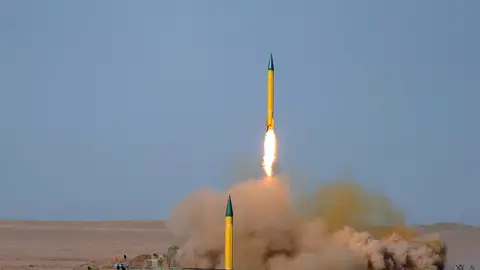 Irán desafía a EEUU con nuevas maniobras militares y sanciones recíprocas Irán desafía a EEUU con nuevas maniobras militares y sanciones recíprocas