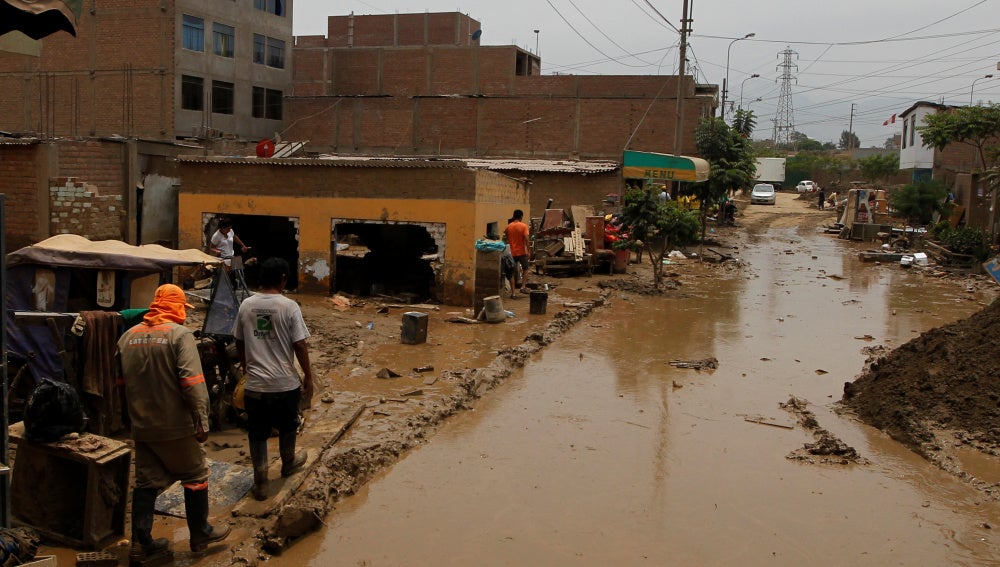 Las Intensas Lluvias Dejan 23 Muertos Y 37 Heridos En Perú