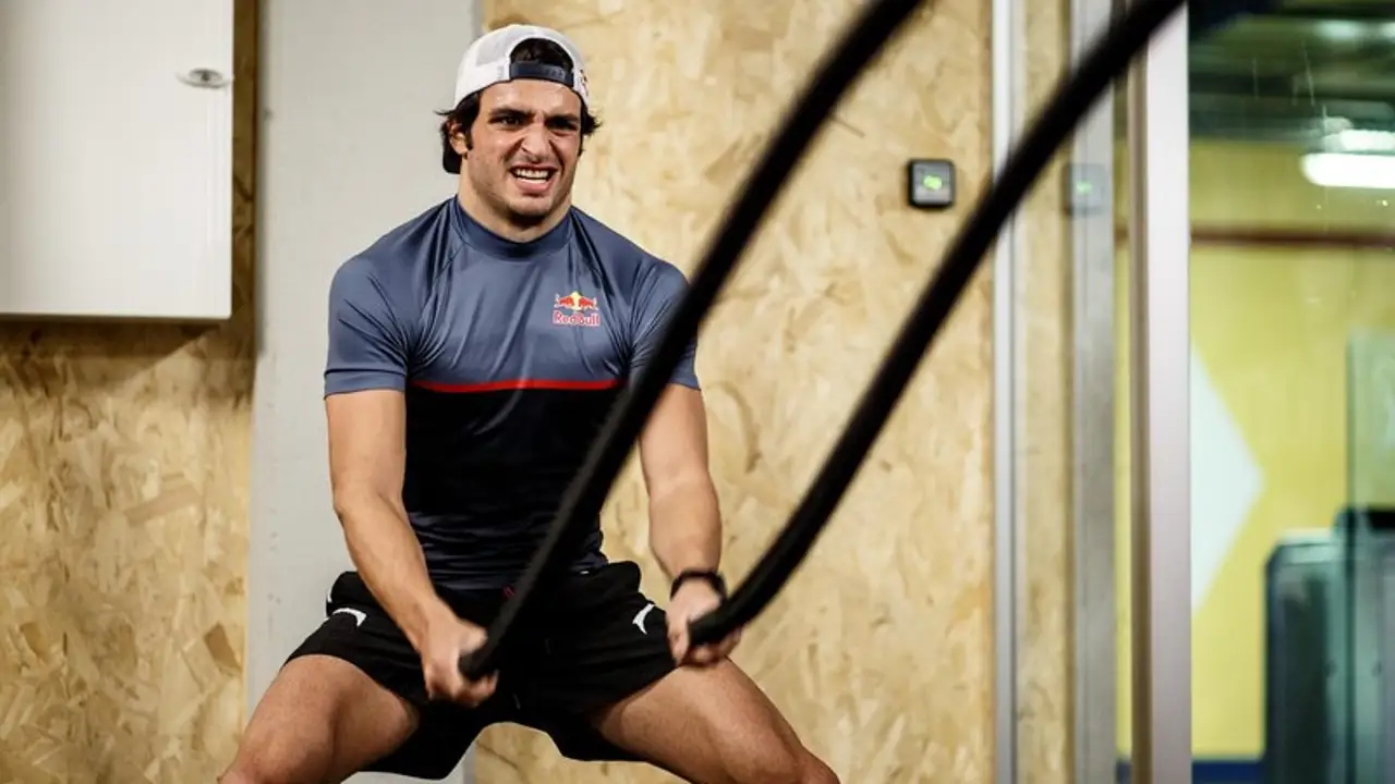 Carlos Sainz se ejercita para la nueva temporada