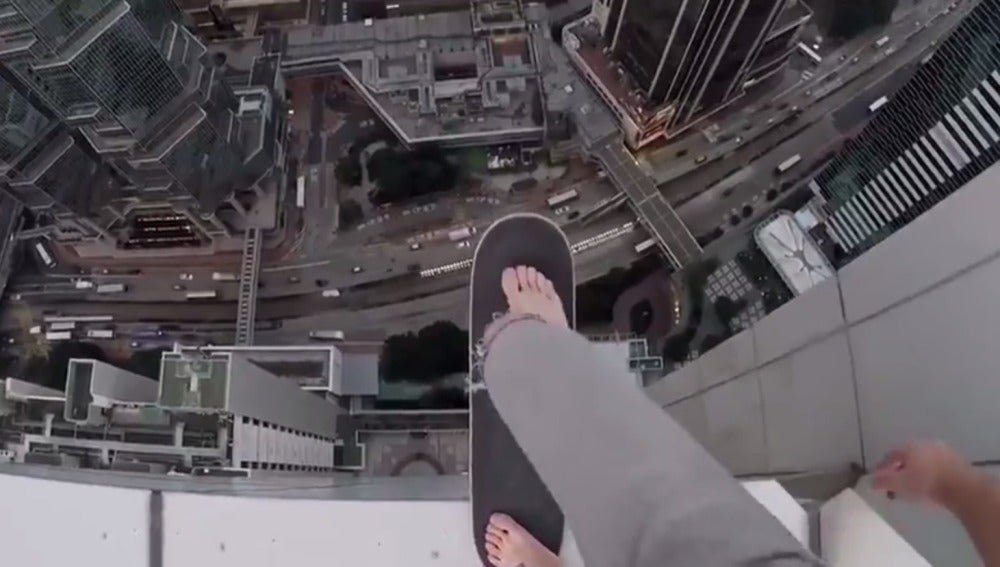 El deportista extremo Oleg Sherstyachenko en Hong Kong