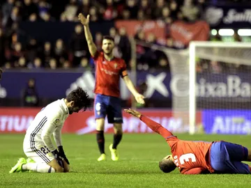 Isco, de rodillas ante Tano Isco, de rodillas ante Tano