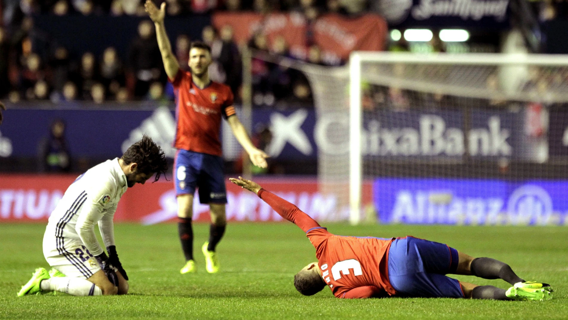 Isco, de rodillas ante Tano Isco, de rodillas ante Tano