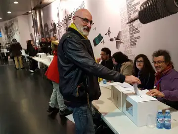 Cierran las urnas en Vistalegre II Cierran las urnas en Vistalegre II