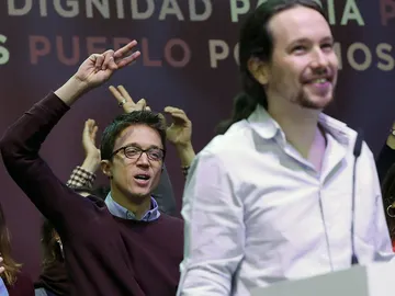 Errejón e Iglesias al inicio de la primera sesión de Vistalegre II Errejón e Iglesias al inicio de la primera sesión de Vistalegre II