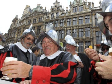 Belgas participan en la inauguración de la Semana de la Cerveza de Bélgica