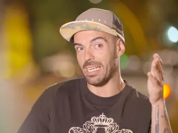 Jonathan con sus amigos: “Marie desentona entre personas normales” Jonathan con sus amigos: “Marie desentona entre personas normales”