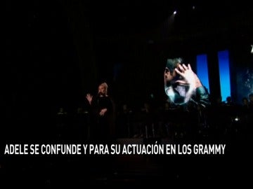Frame 16.411864 de: La cantante Adele para su homenaje a George Michael por desafinar y vuelve a empezar