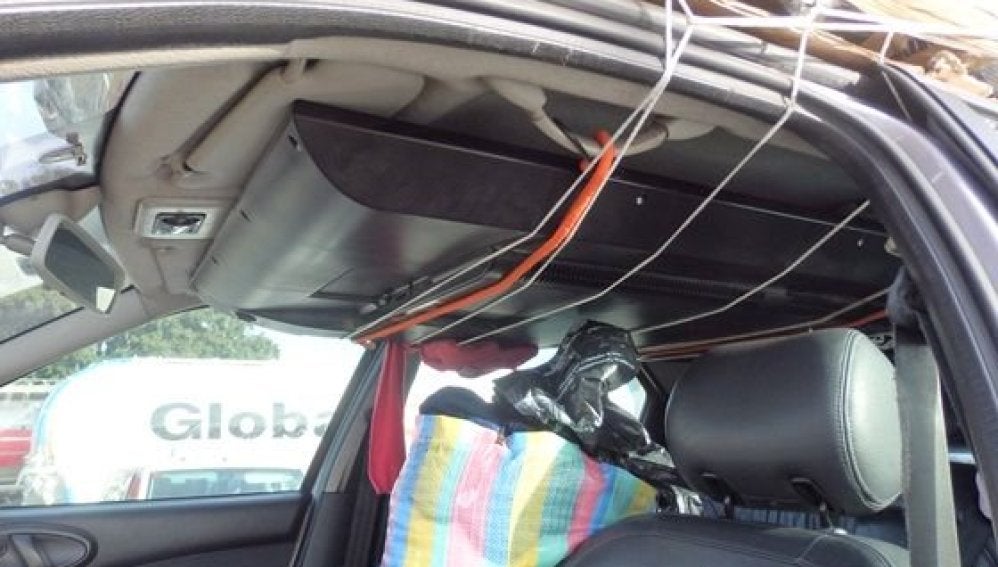 Televisor en el interior del coche