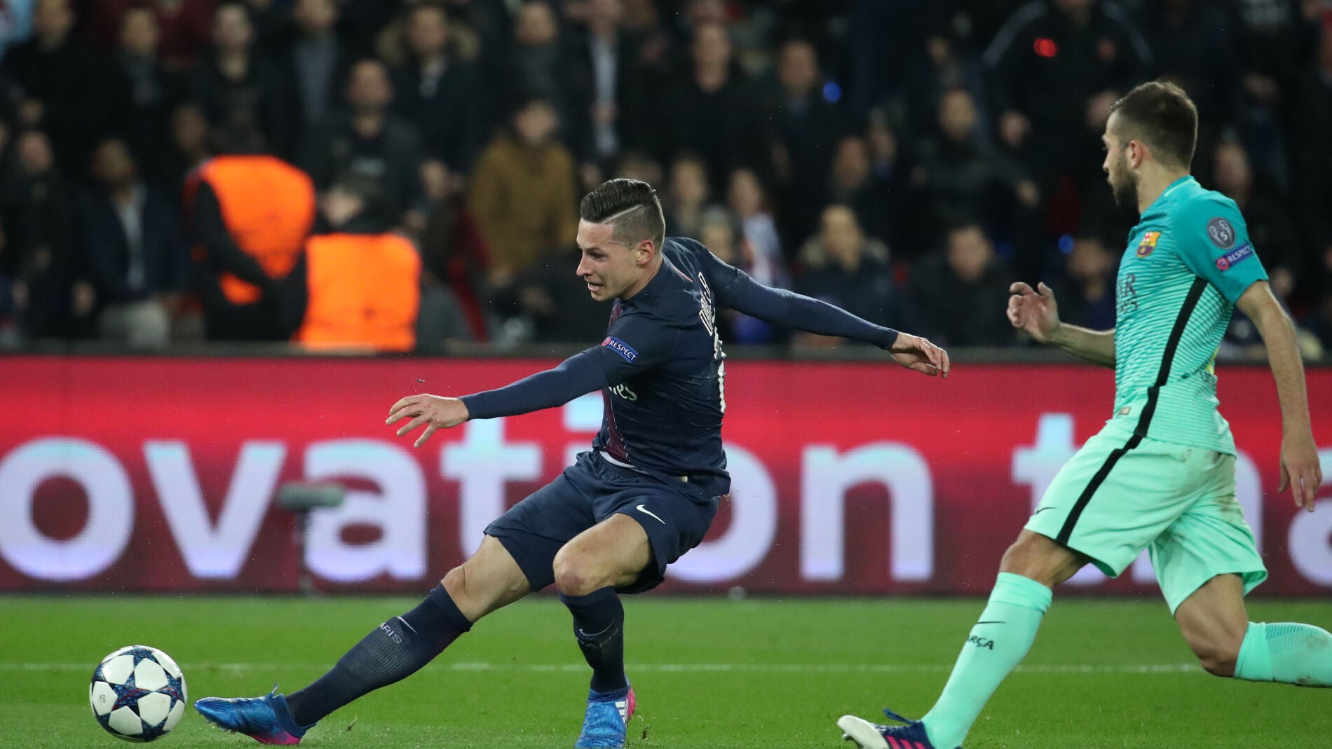 Draxler anota el 2-0 ante el Barcelona