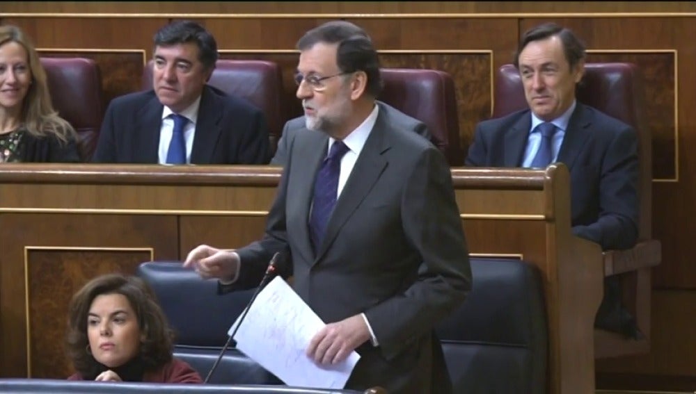 Frame 10.69928 de: Rajoy asegura que si el PSOE gobernara tendría su misma posición con Trump