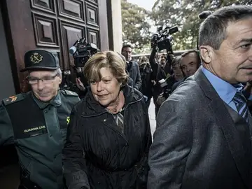 Milagrosa Martínez llega a la Audiencia Milagrosa Martínez llega a la Audiencia