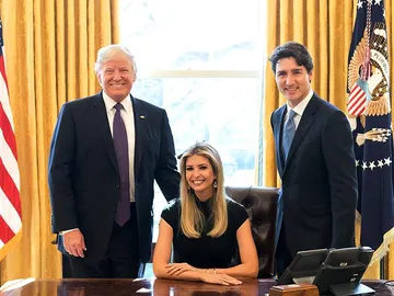 Ivanka Trump en el Despacho Oval Ivanka Trump en el Despacho Oval