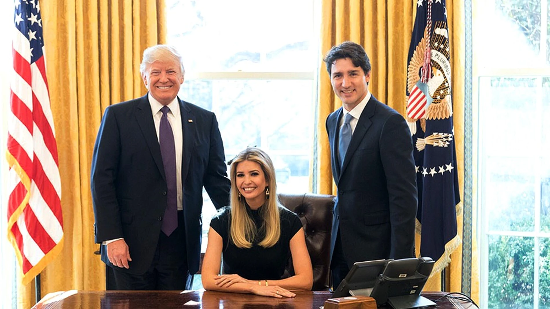 Ivanka Trump en el Despacho Oval Ivanka Trump en el Despacho Oval