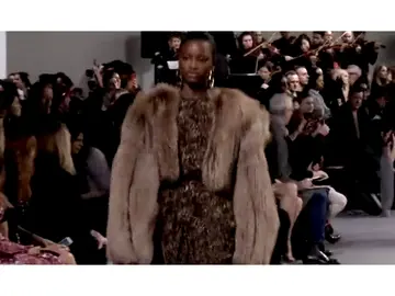 Frame 20.519953 de: Michael Kors presenta una propuesta para gente que quiere sentirse fuerte Frame 20.519953 de: Michael Kors presenta una propuesta para gente que quiere sentirse fuerte