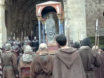 ‘La Catedral del Mar’ invade Sos del Rey Católico y duplica sus habitantes ‘La Catedral del Mar’ invade Sos del Rey Católico y duplica sus habitantes