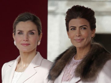 La reina Letizia junto a Juliana Awada La reina Letizia junto a Juliana Awada
