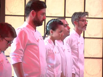 Tomás, Julio y Rakel se libran in extremis de la primera expulsión de ‘Top Chef’ Tomás, Julio y Rakel se libran in extremis de la primera expulsión de ‘Top Chef’