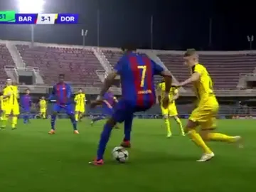 El impresionante gol de Jordi Mboula El impresionante gol de Jordi Mboula