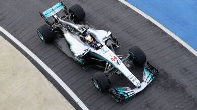 Mercedes presenta el W08, el monoplaza para seguir dominando la Fórmula 1 en 2017