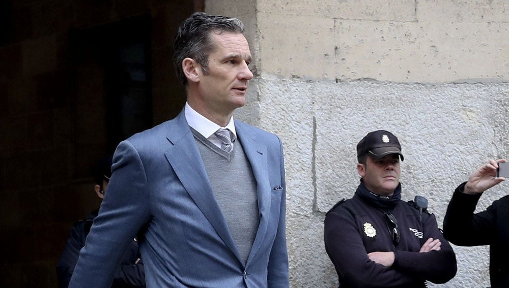 Urdangarin sale de los juzgados de Palma