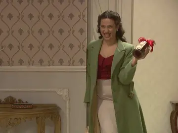 Lucía llega a Los Manantiales para alegría de Camila Lucía llega a Los Manantiales para alegría de Camila