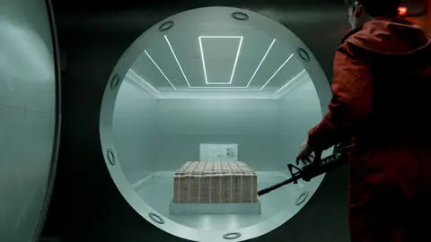 Las imágenes que desvelan cómo será el atraco del siglo en 'La Casa de Papel' Las imágenes que desvelan cómo será el atraco del siglo en 'La Casa de Papel'