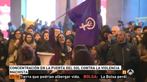 Frame 16.523833 de: Cientos de personas se manifiestan en Madrid para apoyar a ocho mujeres en huelga de hambre que piden un pacto de Estado contra la violencia machista Frame 16.523833 de: Cientos de personas se manifiestan en Madrid para apoyar a ocho mujeres en huelga de hambre que piden un pacto de Estado contra la violencia machista