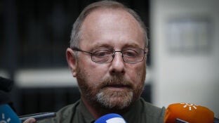 Antonio del Castillo habla con los medios