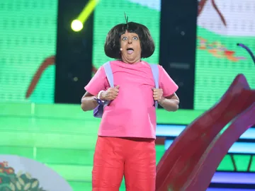 Yolanda Ramos imita a Dora la Exploradora Yolanda Ramos imita a Dora la Exploradora