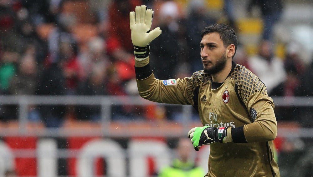 Gianluigi Donnarumma, celebra 18 años