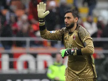 Gianluigi Donnarumma, celebra 18 años Gianluigi Donnarumma, celebra 18 años