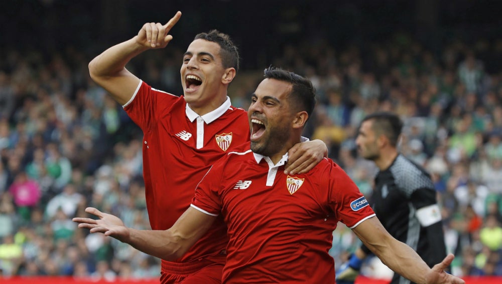 El Sevilla celebra un gol ante el Betis