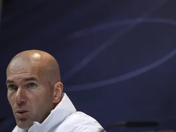Zidane, durante la rueda de prensa Zidane, durante la rueda de prensa