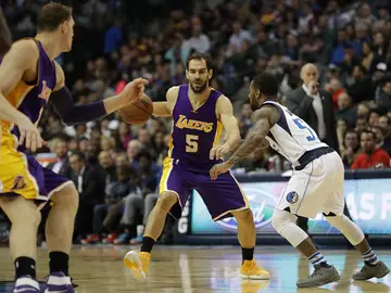 José Manuel Calderón, durante un partido con los Lakers José Manuel Calderón, durante un partido con los Lakers
