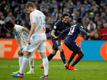 Cavani y Matuidi celebran un gol Cavani y Matuidi celebran un gol
