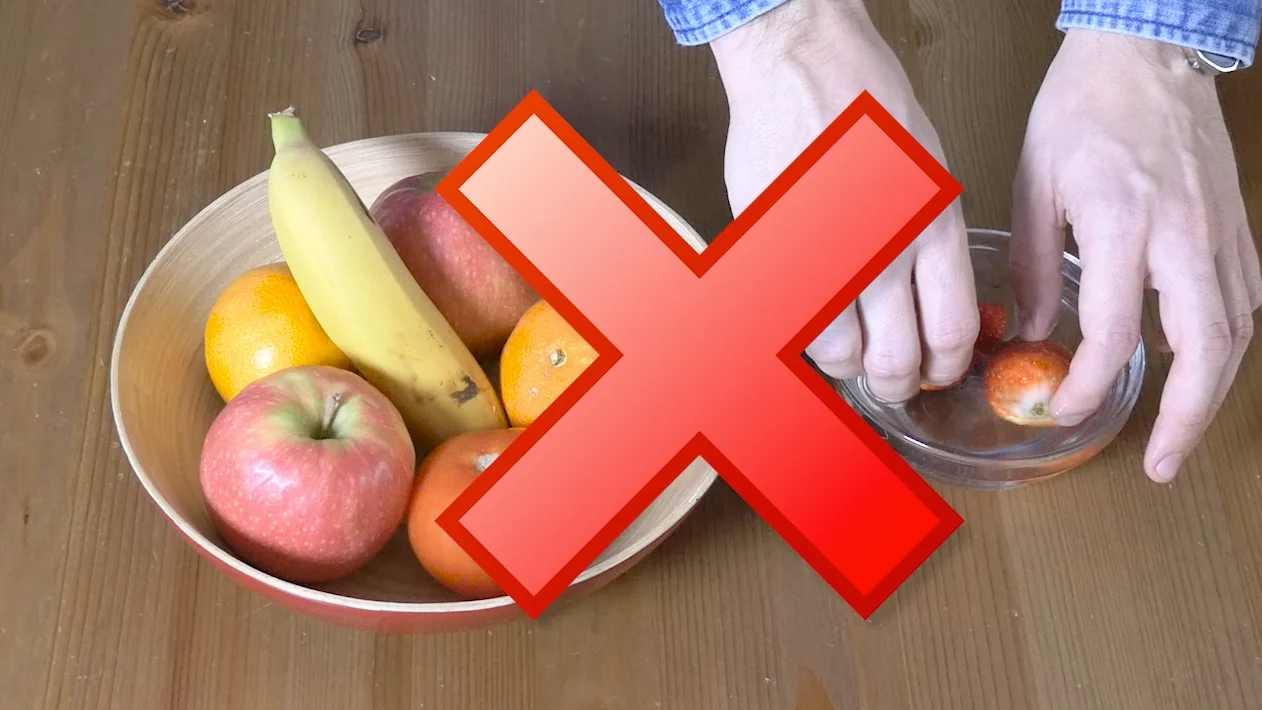 No remojes la fruta antes de tiempo... Que se te pone mala