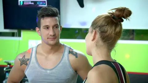 Juan Diego a Samantha: "Más deporte y menos maquillaje y uñas postizas" Juan Diego a Samantha: "Más deporte y menos maquillaje y uñas postizas"