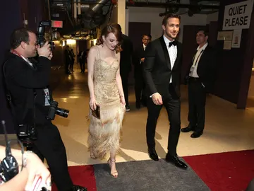 Emma Stone y Ryan Gosling tras bambalinas en los Oscar 2017 Emma Stone y Ryan Gosling tras bambalinas en los Oscar 2017