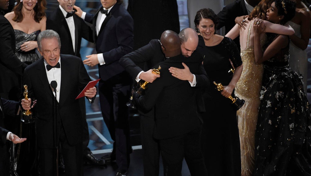 Warren Beatty en el momento más loco de la noche