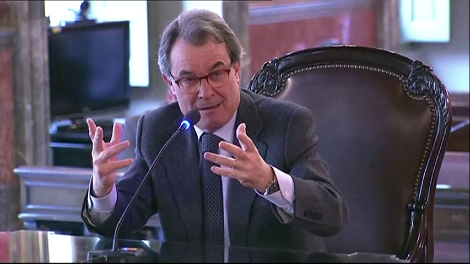 Artur Mas defiende que lo que se celebró el 9-N no fue su consulta sino un 'proceso participativo' hecho por volutarios