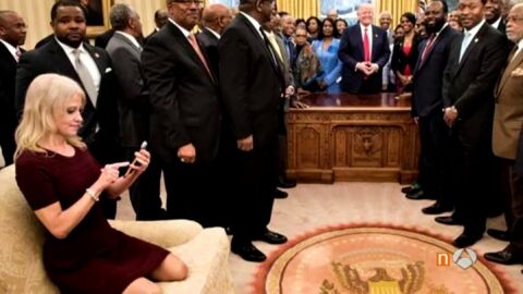 La asesora de Trump posa en el sof&aacute; del Despacho Oval con los zapatos sobre la tapicer&iacute;a y causa pol&eacute;mica