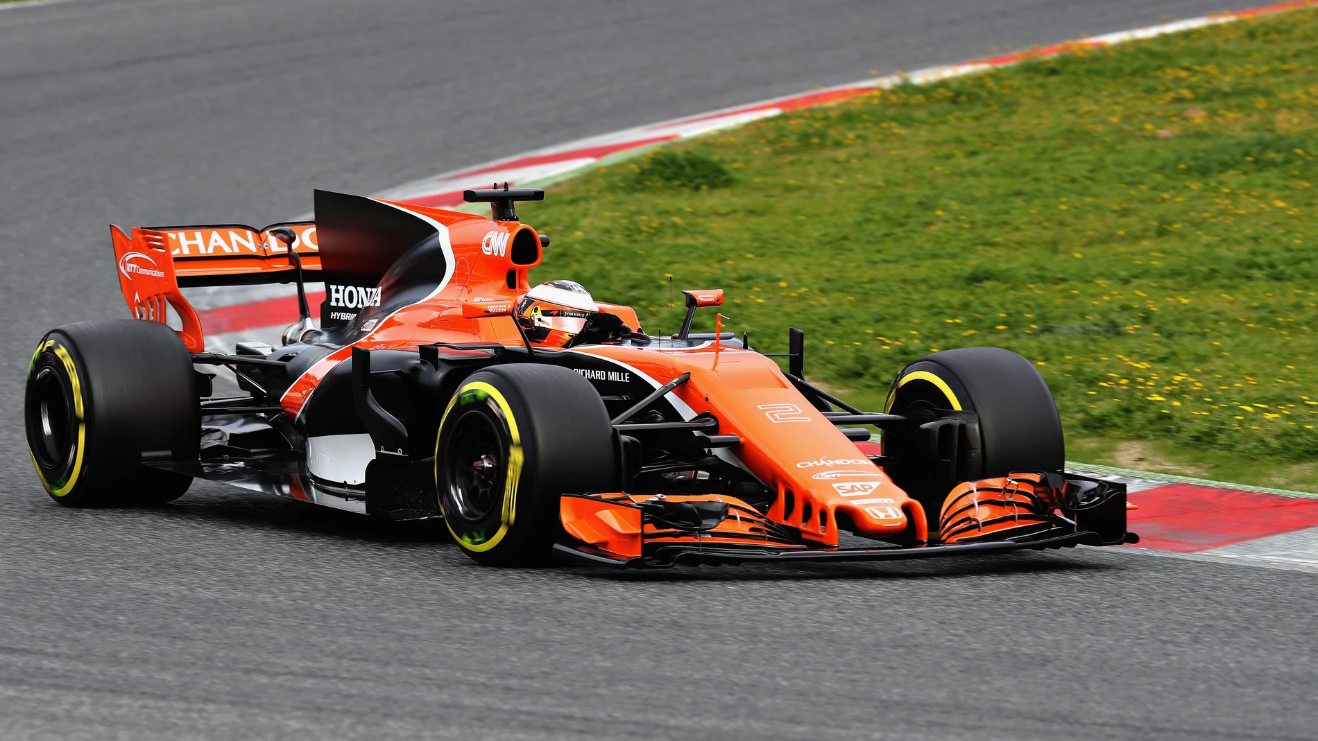 Stoffel Vandoorne da sus primeras vueltas en Montmeló