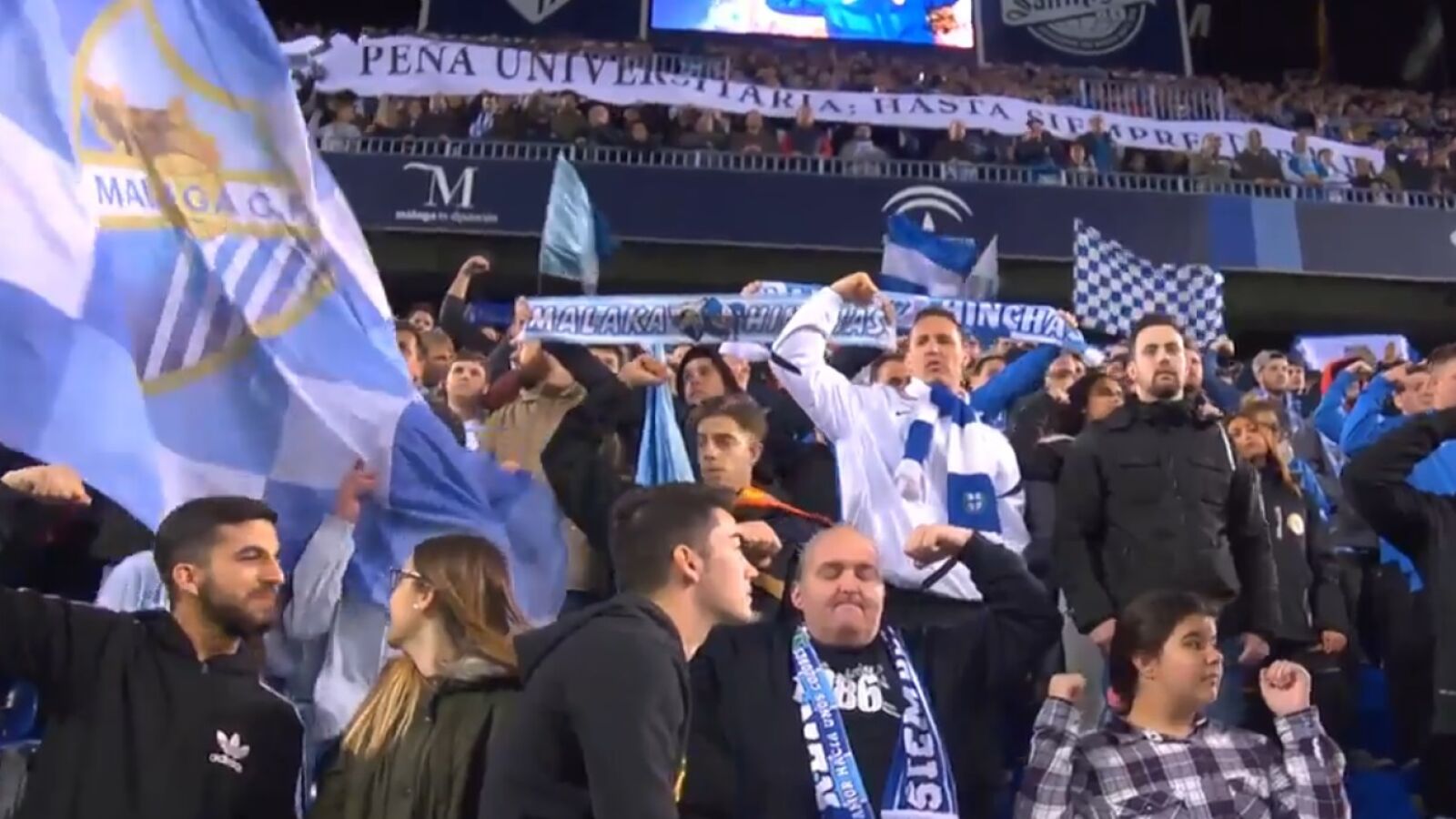 La Rosaleda tributa un emotivo homenaje a Pablo Ráez antes del partido ante el Betis