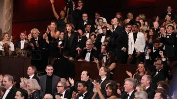 El momento de estupefacción con el equipo de 'Moonlight'