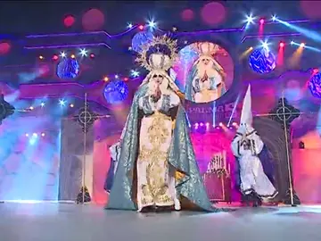 El Carnaval de Las Palmas corona como 'reinona' a Drag Sethlas, vestida como una virgen El Carnaval de Las Palmas corona como 'reinona' a Drag Sethlas, vestida como una virgen